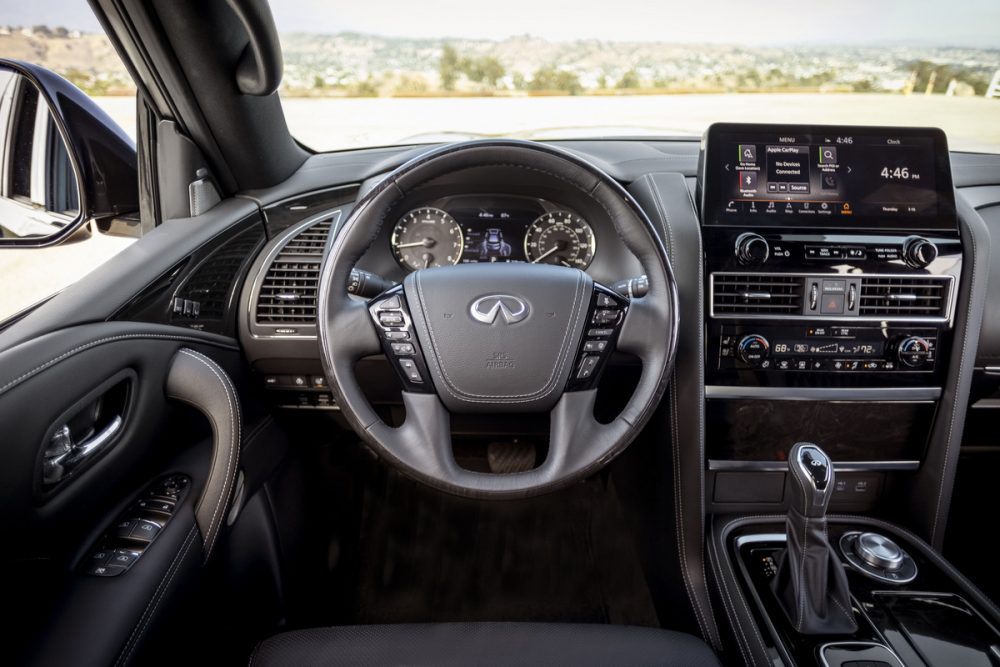 2022 Infiniti QX80 steering wheel, instrument panel, and center stack
