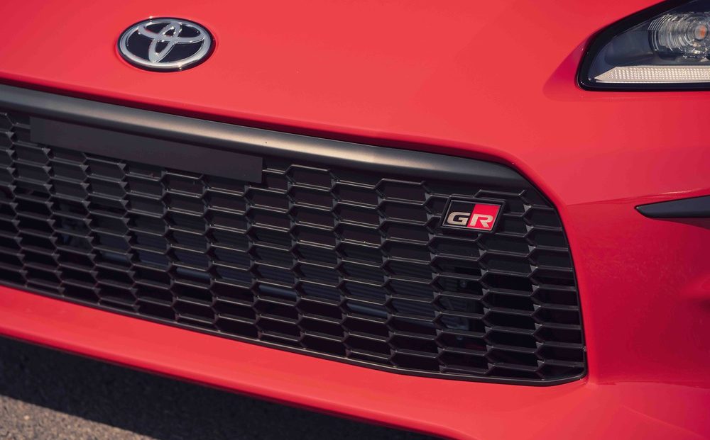 2022 Toyota GR 86 Premium (Track bRED), grille details