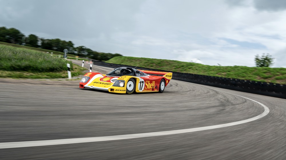 Restored Porsche 962 C on the track 01