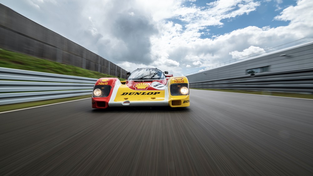 Restored Porsche 962 C on the track 02