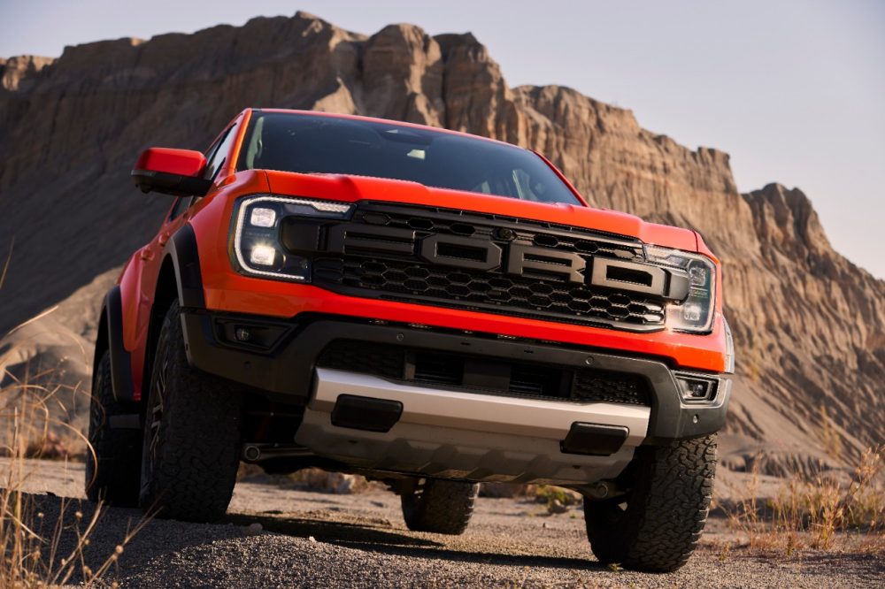 2022 Ford Ranger Raptor climbing