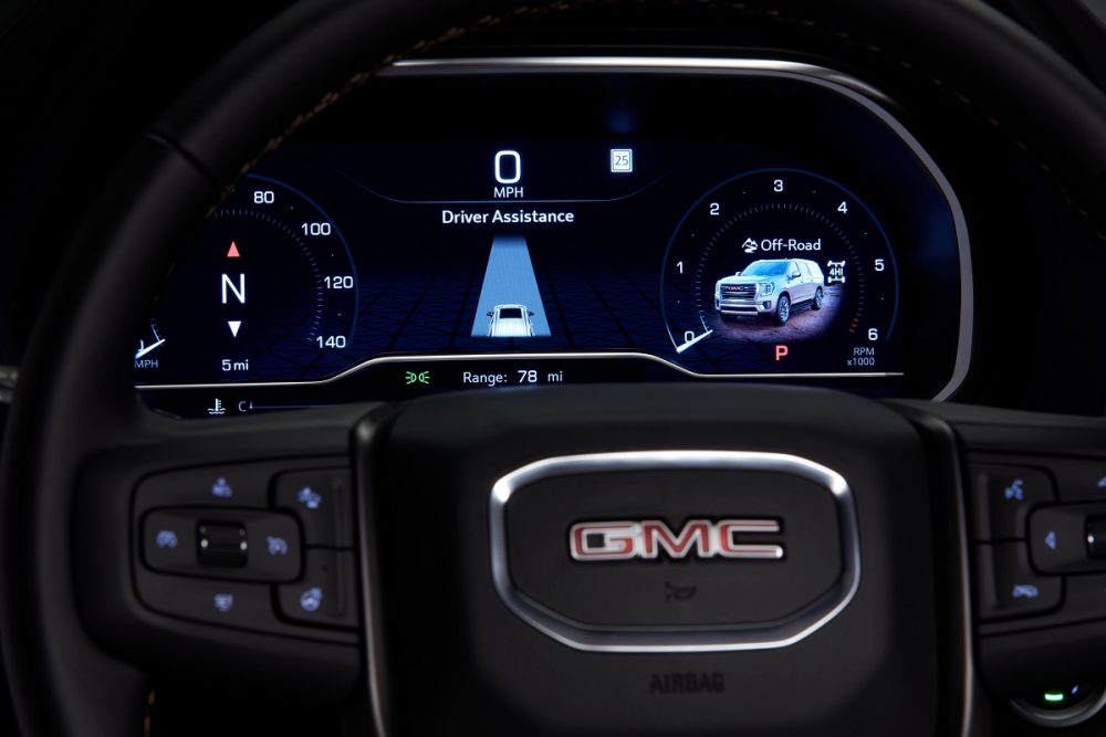 Close-up view of 2022 GMC Yukon's 12-inch digital driver display