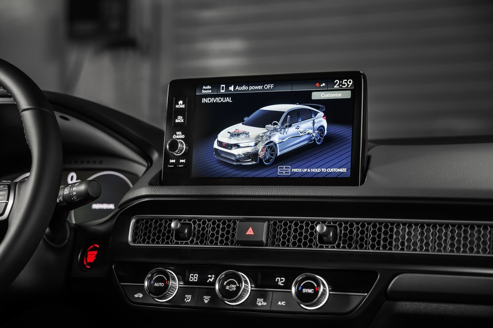 2023 Honda Civic Type R (touch screen)