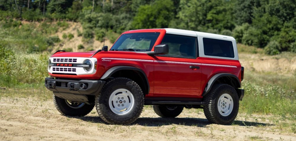 2023 Bronco Heritage Edition_Race Red_02