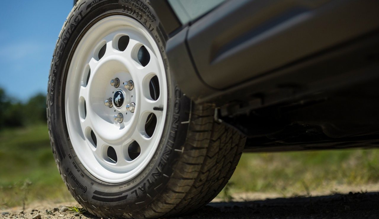 2023 Bronco Sport Heritage Edition_Robin's Egg Blue_05 wheel