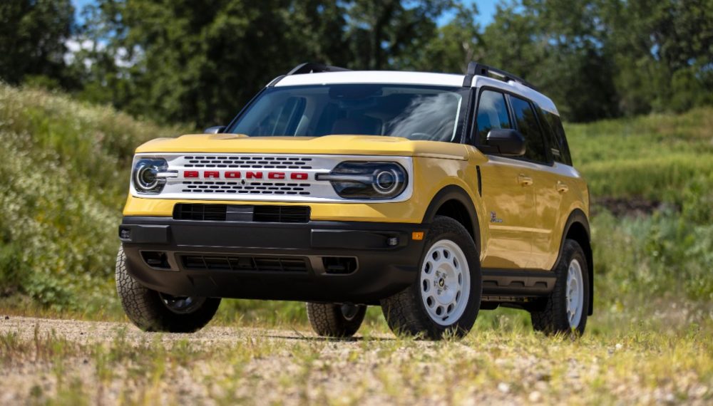 2023 Bronco Sport Heritage Limited Edition_Yellowstone_Metallic_01