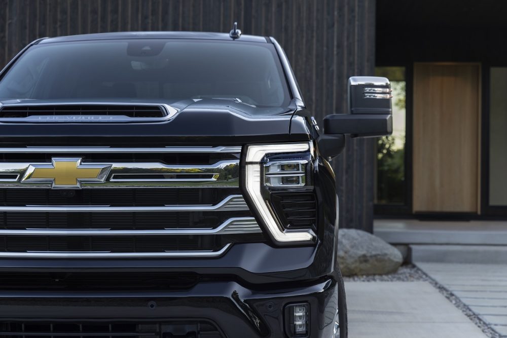 Close-up front view of 2024 Chevrolet Silverado 2500HD High Country