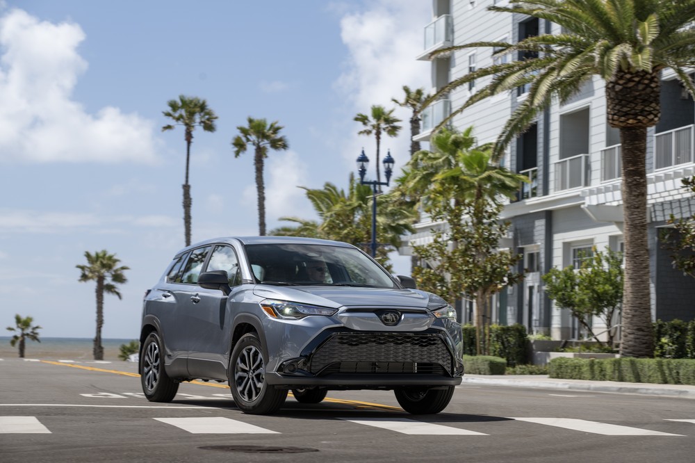 2023 Toyota Corolla Cross Hybrid S (Celestite Gray) front right