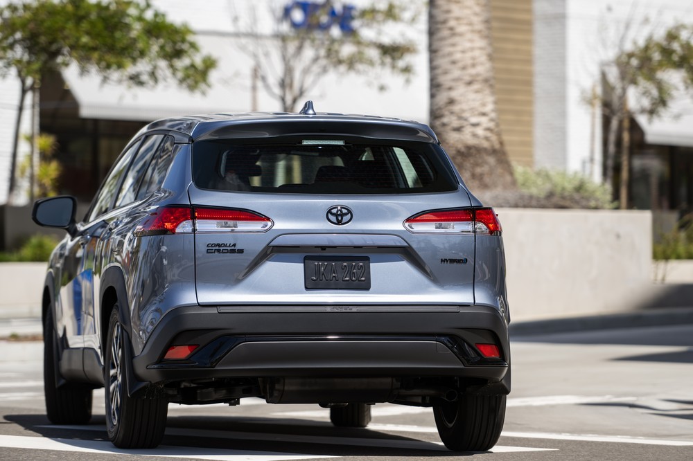 2023 Toyota Corolla Cross Hybrid S (Celestite Gray) rear