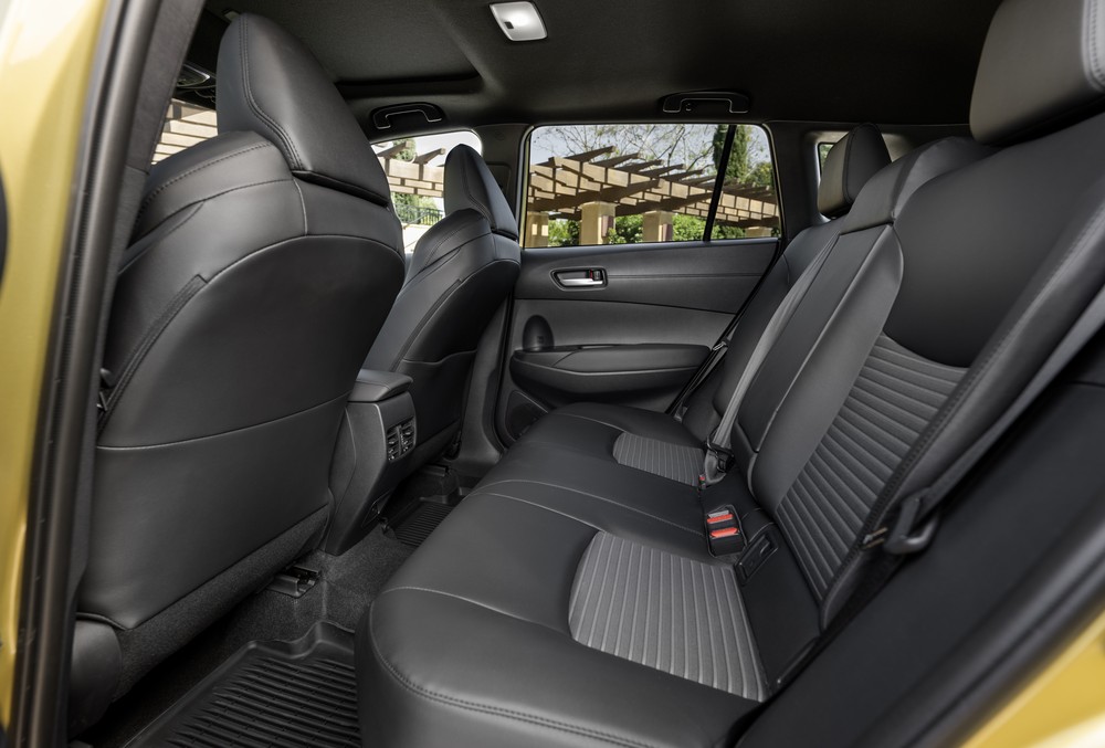 2023 Toyota Corolla Cross Hybrid XSE (Acidic Blast) rear seats