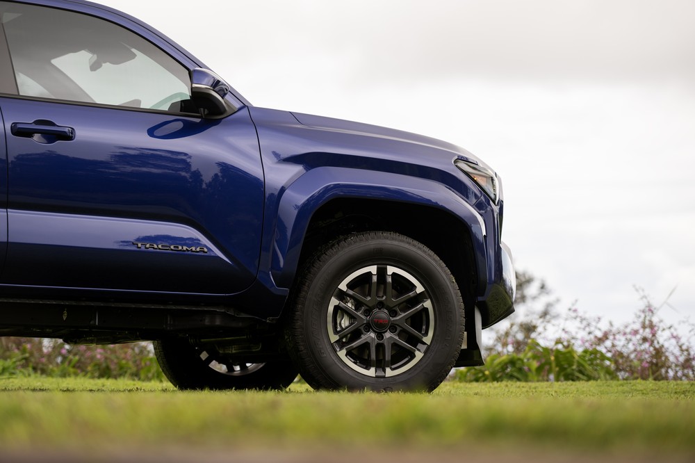 2024 Toyota Tacoma TRD Sport - side