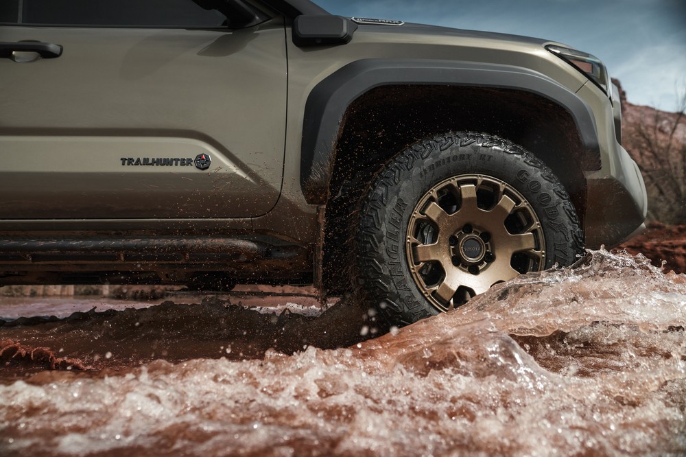 2024 Toyota Tacoma Trailhunter (Hurrah Pass) 03