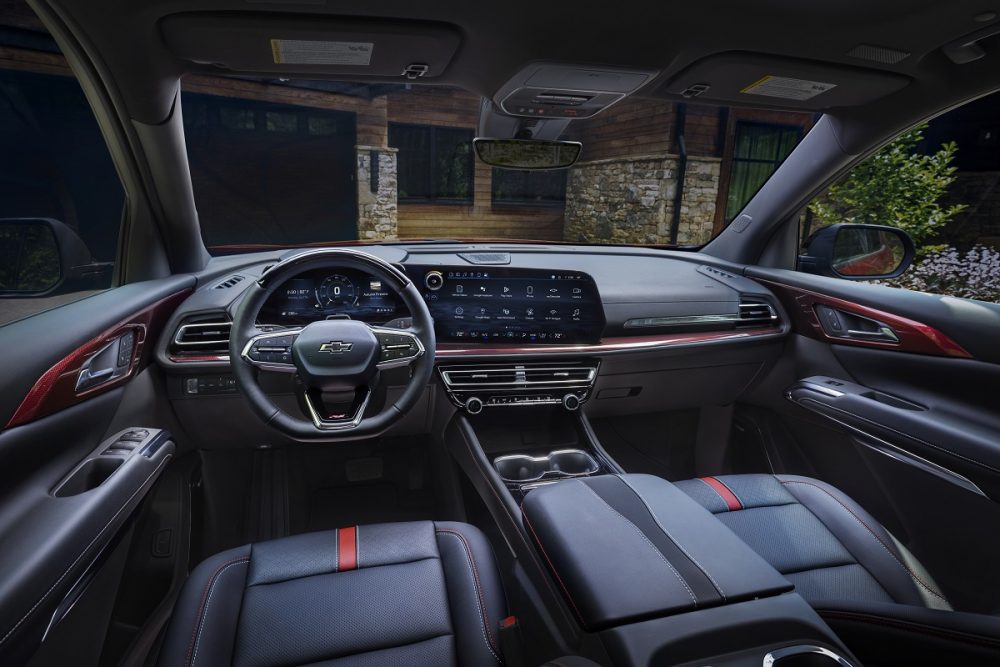 2024 Chevrolet Traverse RS front seats, dash, and steering wheel