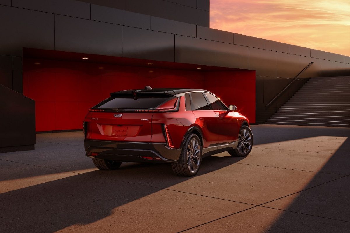 Rear 3/4 view of the 2024 Cadillac LYRIQ Sport trim.