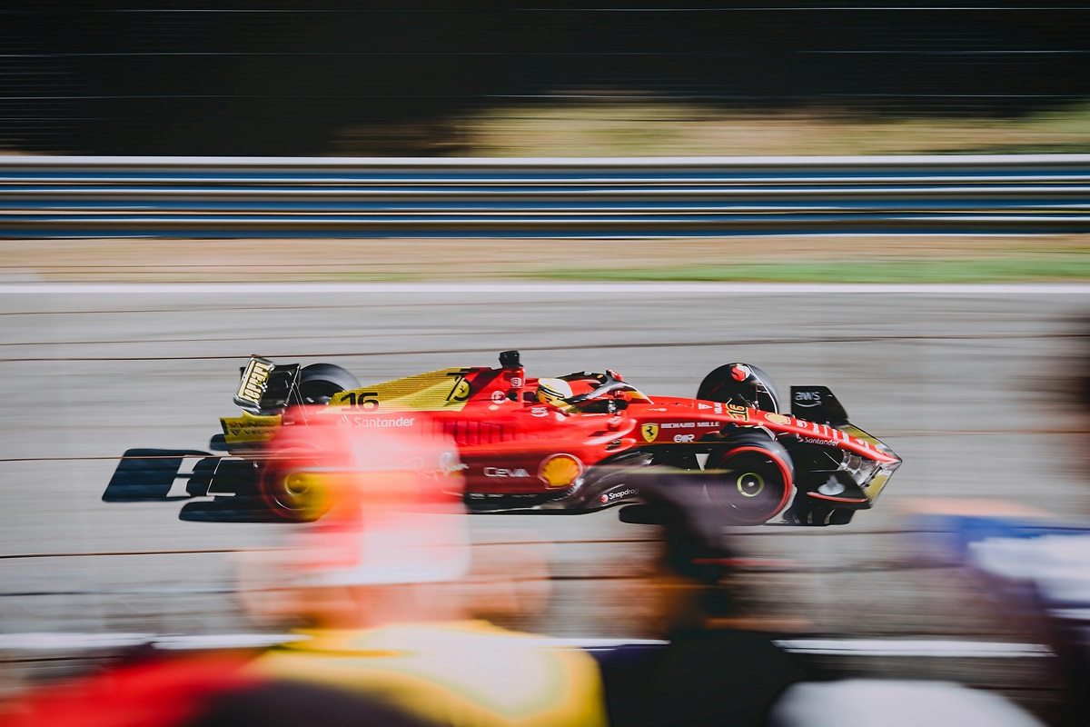 Charles Leclerc with special Ferrari livery at 2022 Italian Grand Prix in Monza, which really has nothing to do with 2026 F1 regulations but I only have access to public domain images