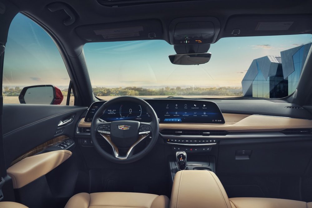 Front-facing view of the 2025 Cadillac XT4 interior showing the 33-inch-diagonal interface and display with 9k resolution.