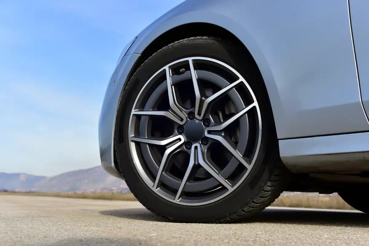 The last stand of the five-speed manual transmission