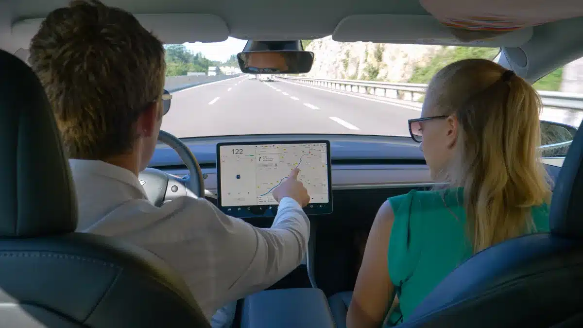 Tesla's self-driving promise: unmet expectations and customer frustration
