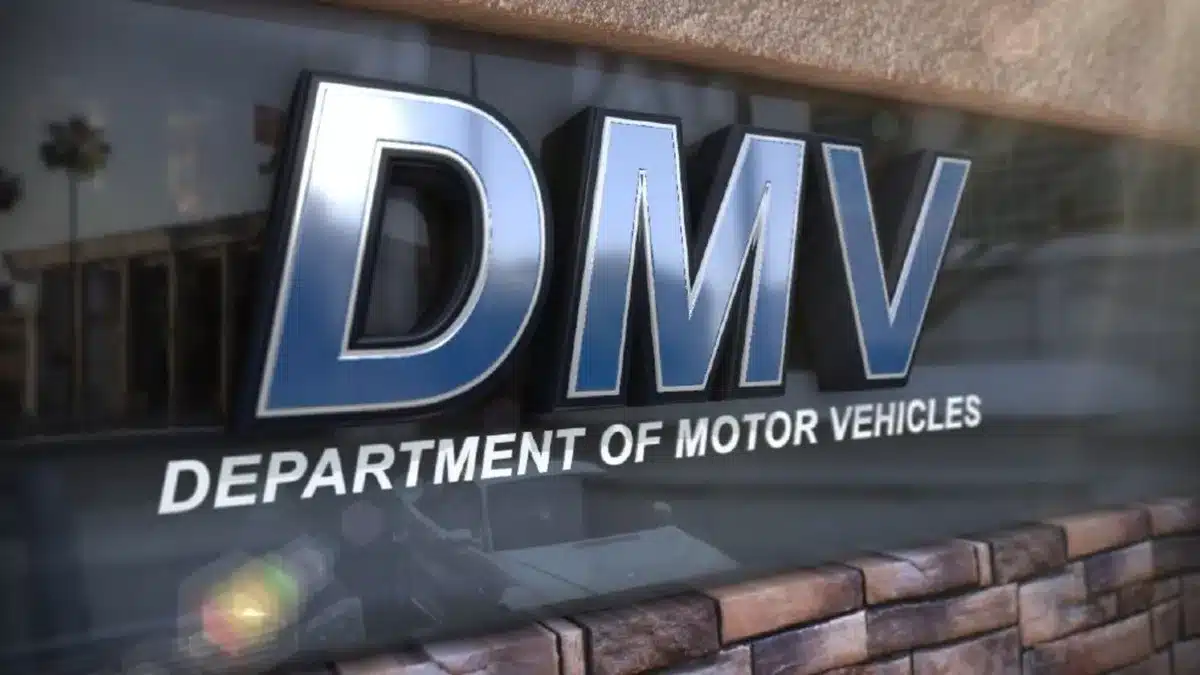 Simplifying driver's license renewals: moving online