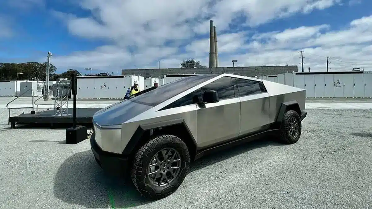 Tesla Cybertruck: a charging habit sparks unexpected issues