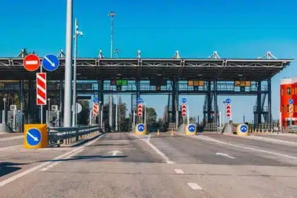 Navigating France's Toll Roads: Tips to Save in 2025