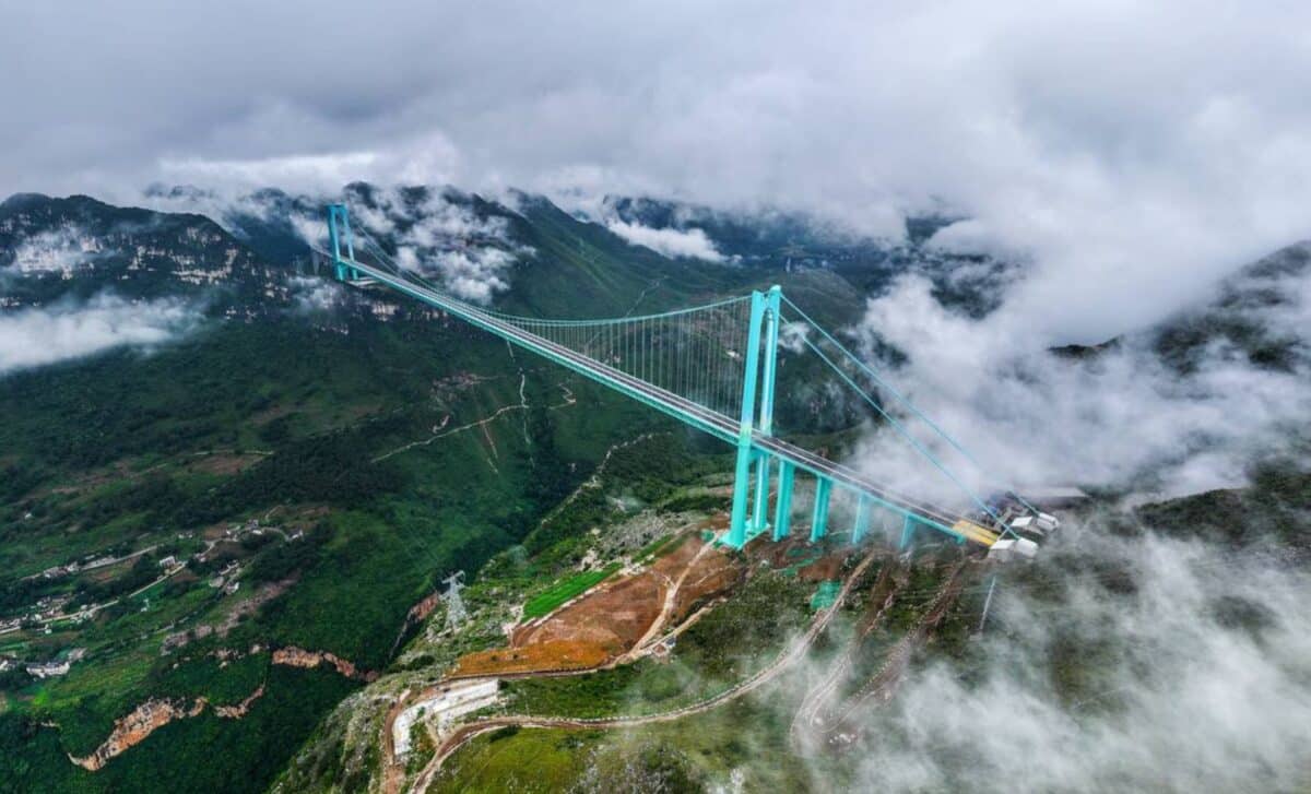 The world's tallest bridge opened to traffic in southwest China's Guizhou Province
