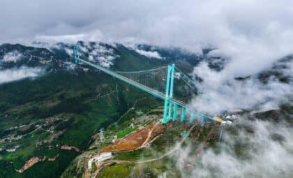 The world's tallest bridge opened to traffic in southwest China's Guizhou Province