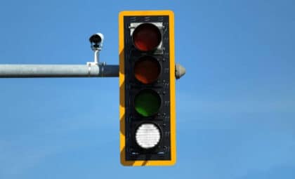A four-color traffic light system