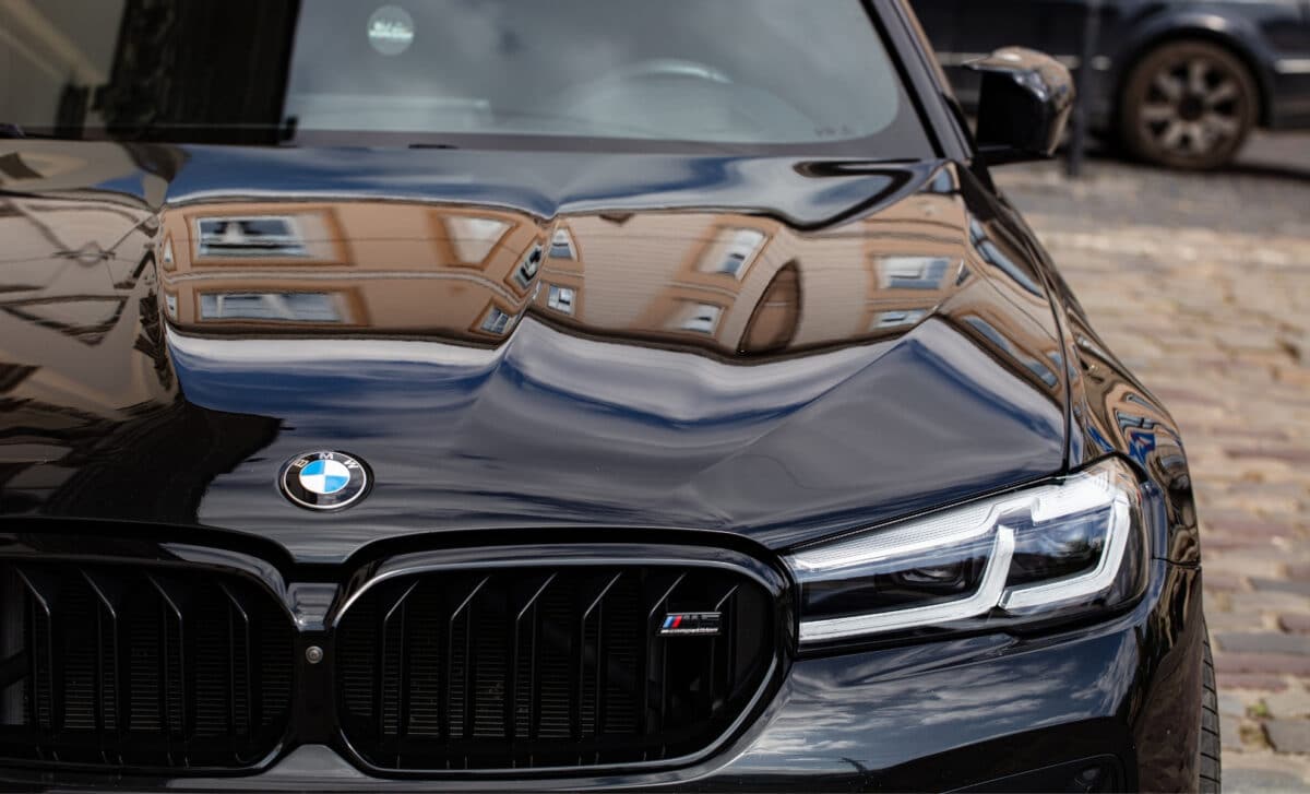 BMW logo on a BMW car