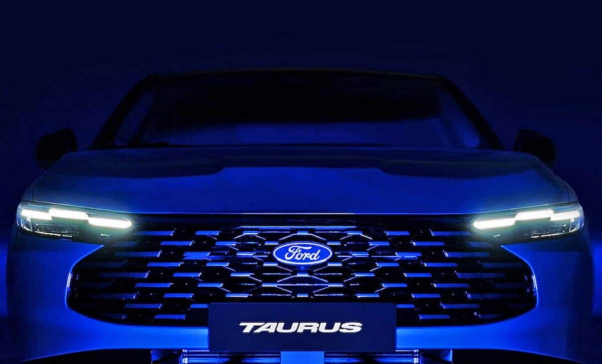Ford Taurus Teaser