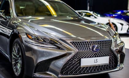 Lexus LS