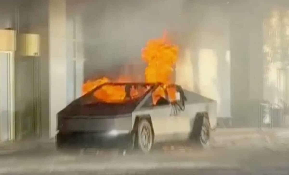 Tesla Cybertruck Fire