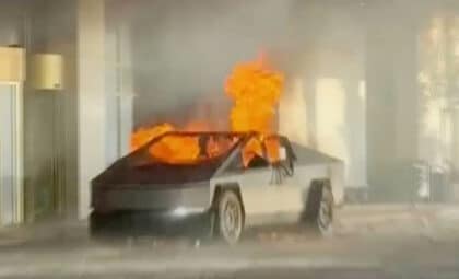 Tesla Cybertruck Fire