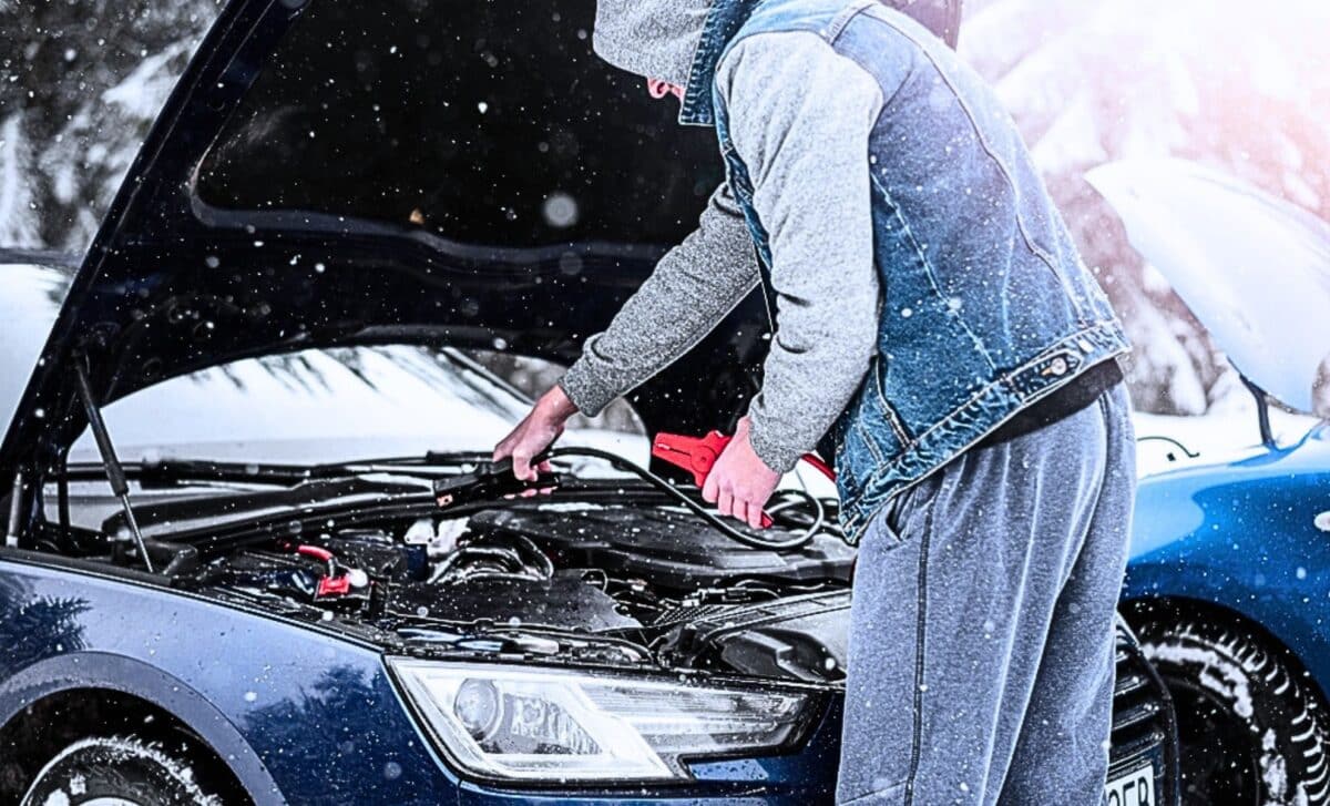 This Tiny Box Is Quietly Saving Cars in Sub-Zero Weather